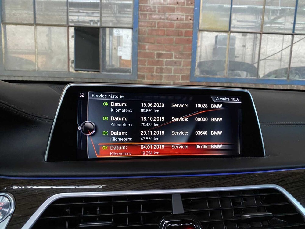 BMW 750Li M-Sport xDrive G12 449pk 2016 7-serie