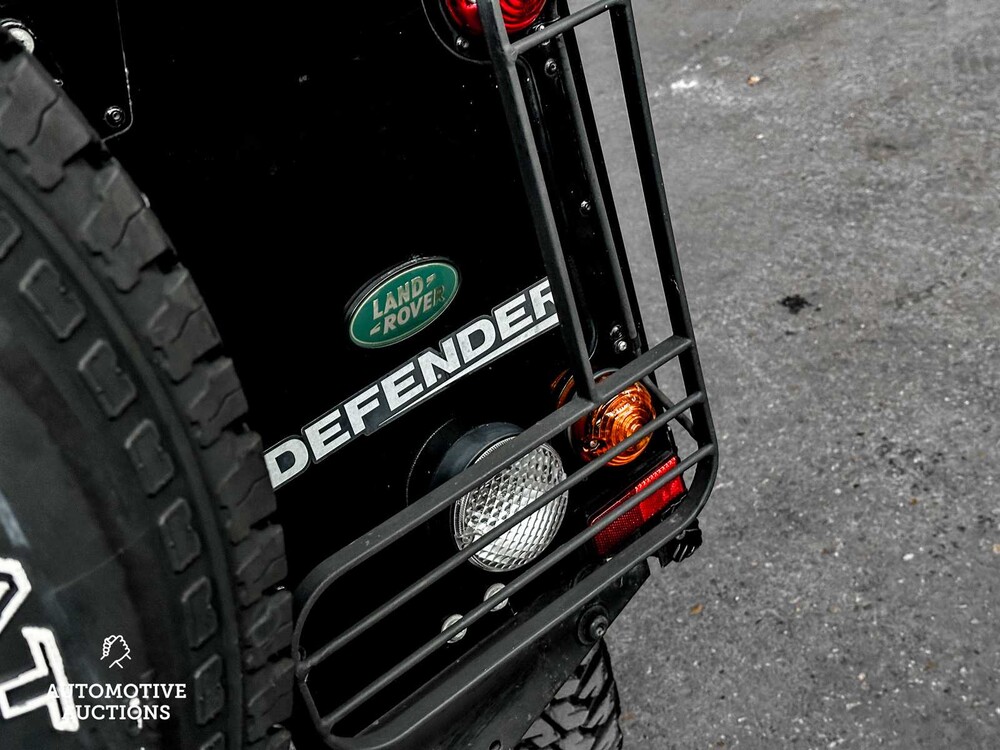 Land Rover Defender 2.4 TD4 90 Stationwagon S 120pk 2009