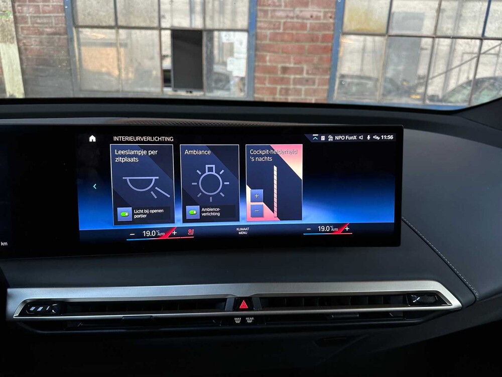 BMW iX xDrive50 M-Sport High Executive 112kWh 523PS 2022 GARANTIE ORIG-NL, P-938-BV