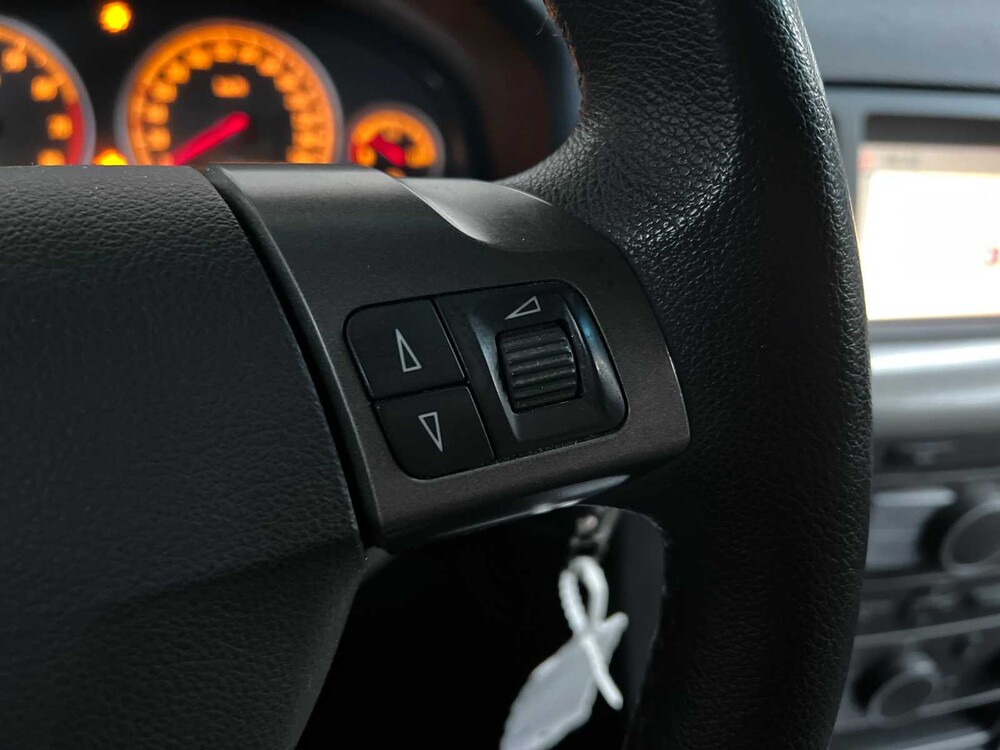 Opel Vectra 1.8-16V Executive 140pk 2007 -Orig. NL-, 17-XZ-RP