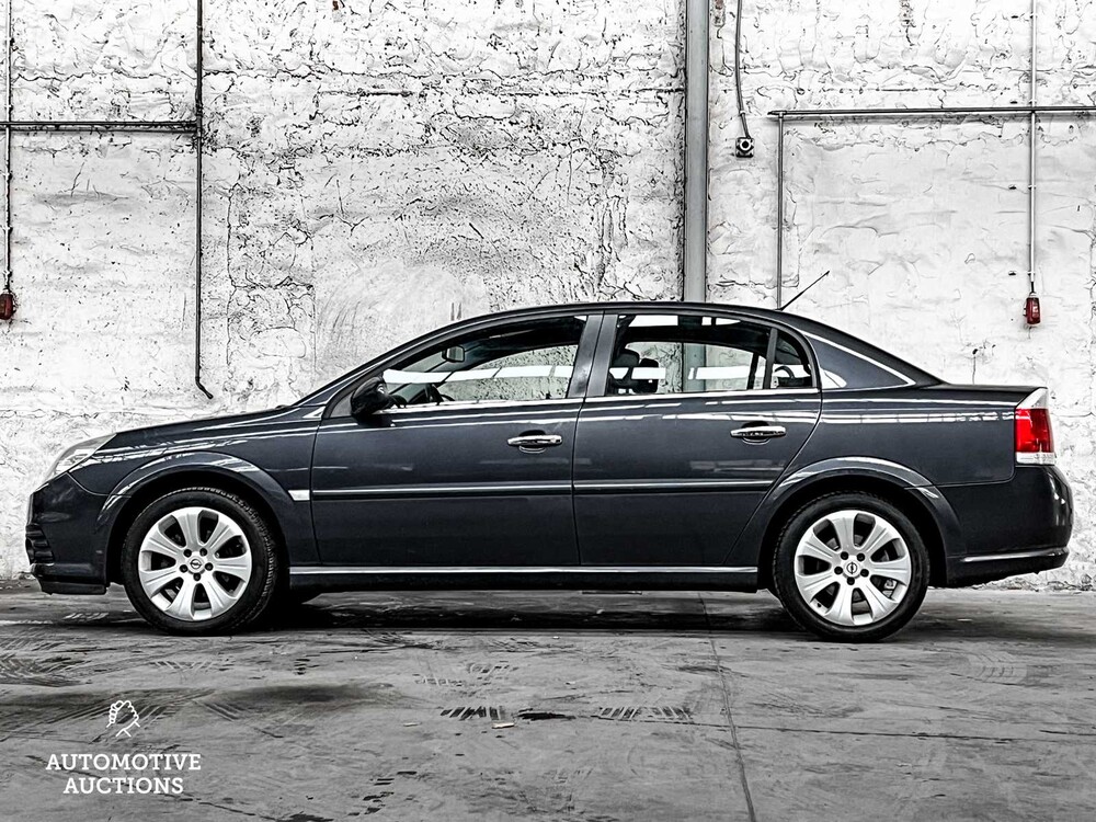 Opel Vectra 1.8-16V Executive 140pk 2007 -Orig. NL-, 17-XZ-RP