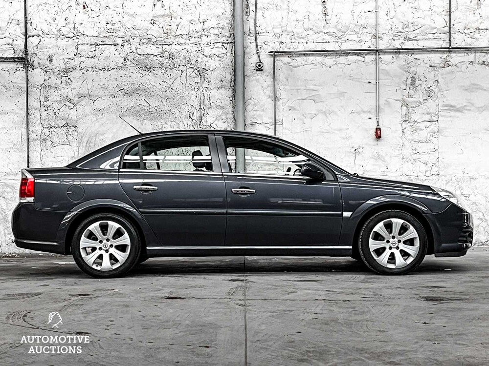 Opel Vectra 1.8-16V Executive 140pk 2007 -Orig. NL-, 17-XZ-RP