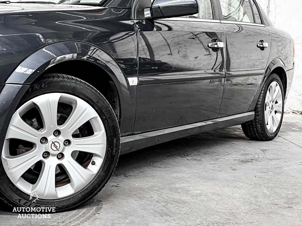 Opel Vectra 1.8-16V Executive 140pk 2007 -Orig. NL-, 17-XZ-RP