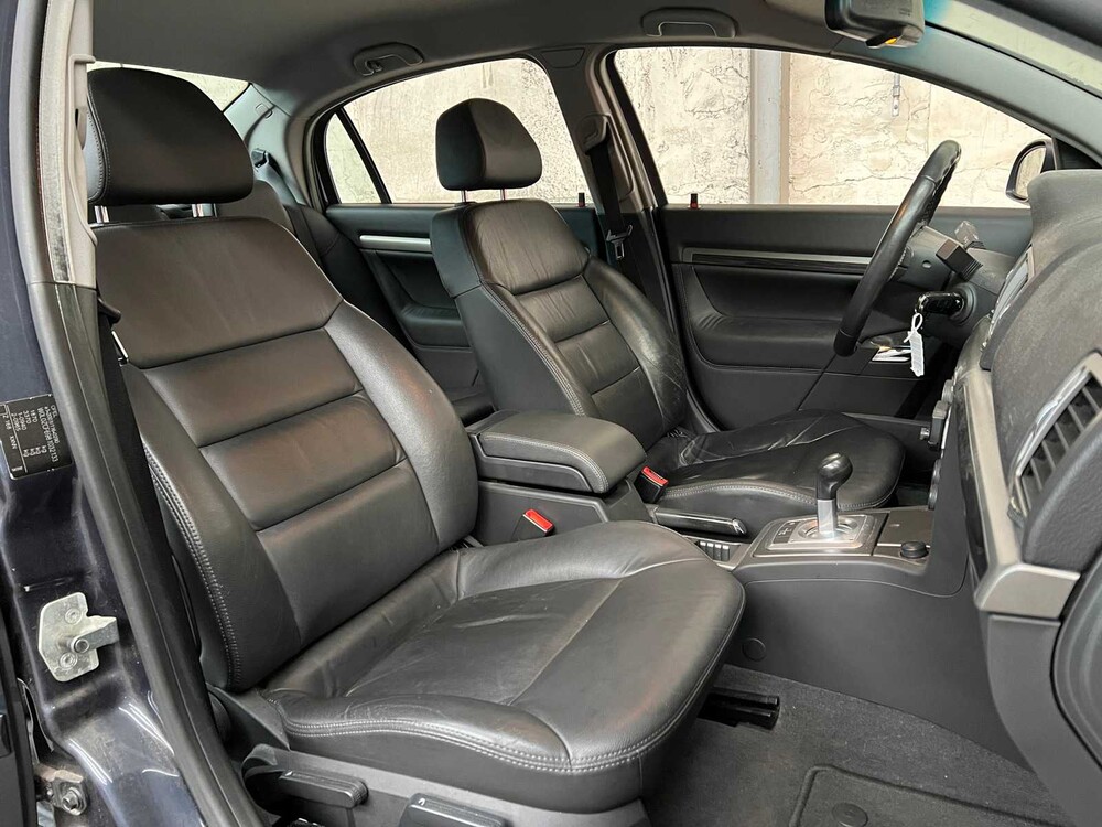 Opel Vectra 1.8-16V Executive 140pk 2007 -Orig. NL-, 17-XZ-RP