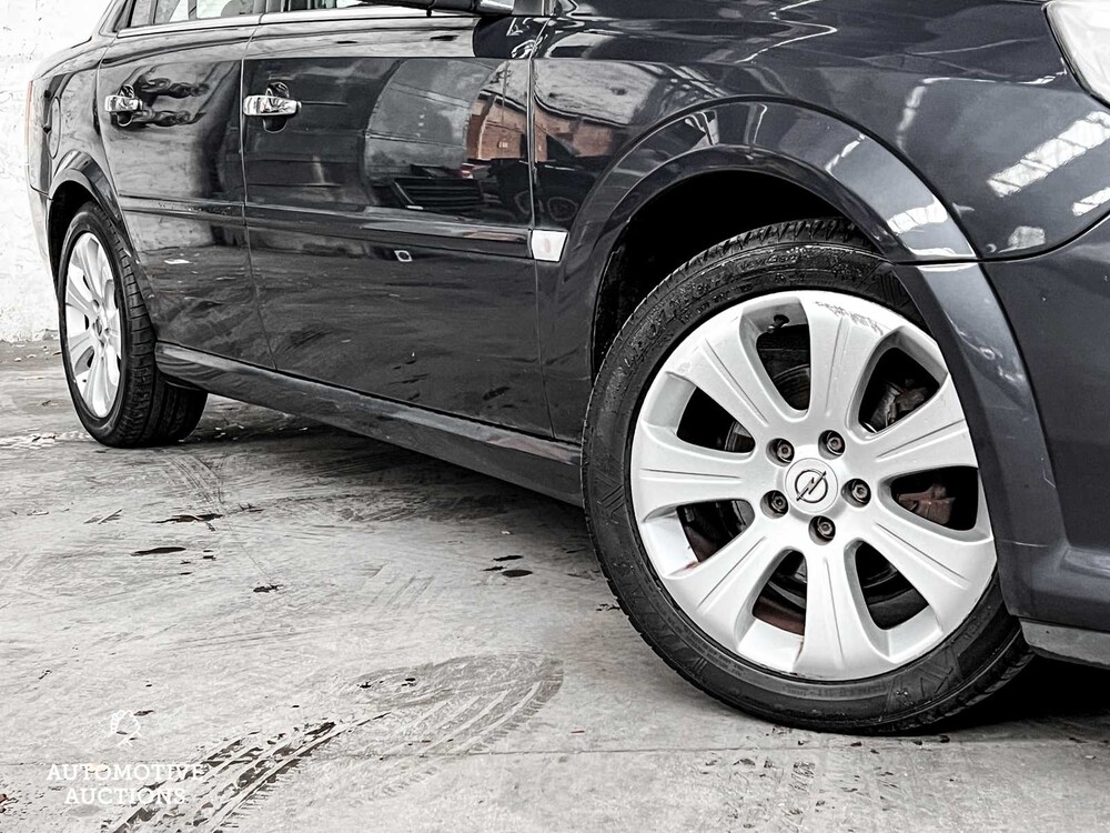 Opel Vectra 1.8-16V Executive 140pk 2007 -Orig. NL-, 17-XZ-RP