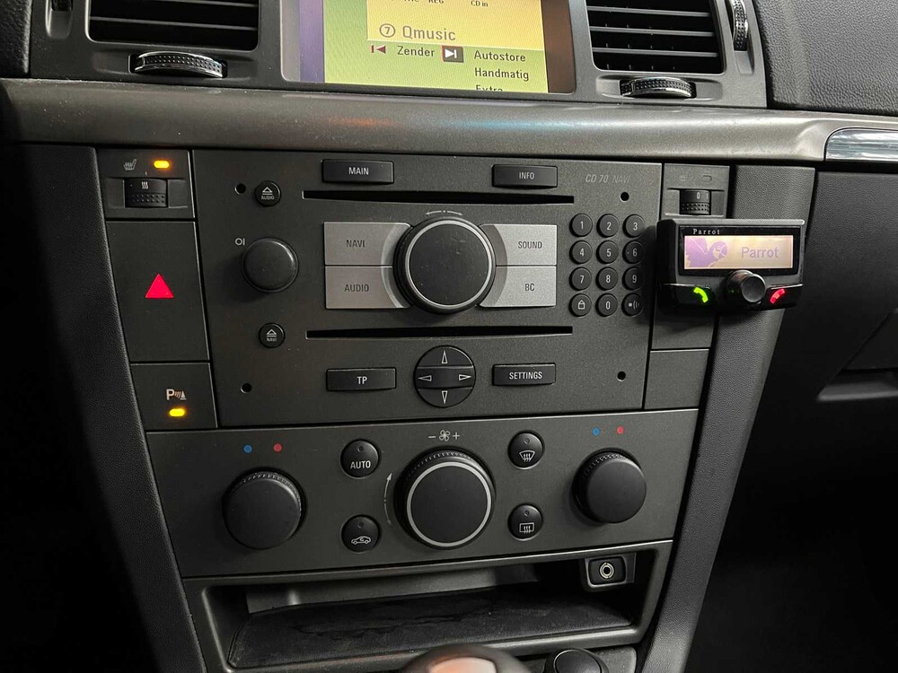 Opel Vectra 1.8-16V Executive 140pk 2007 -Orig. NL-, 17-XZ-RP