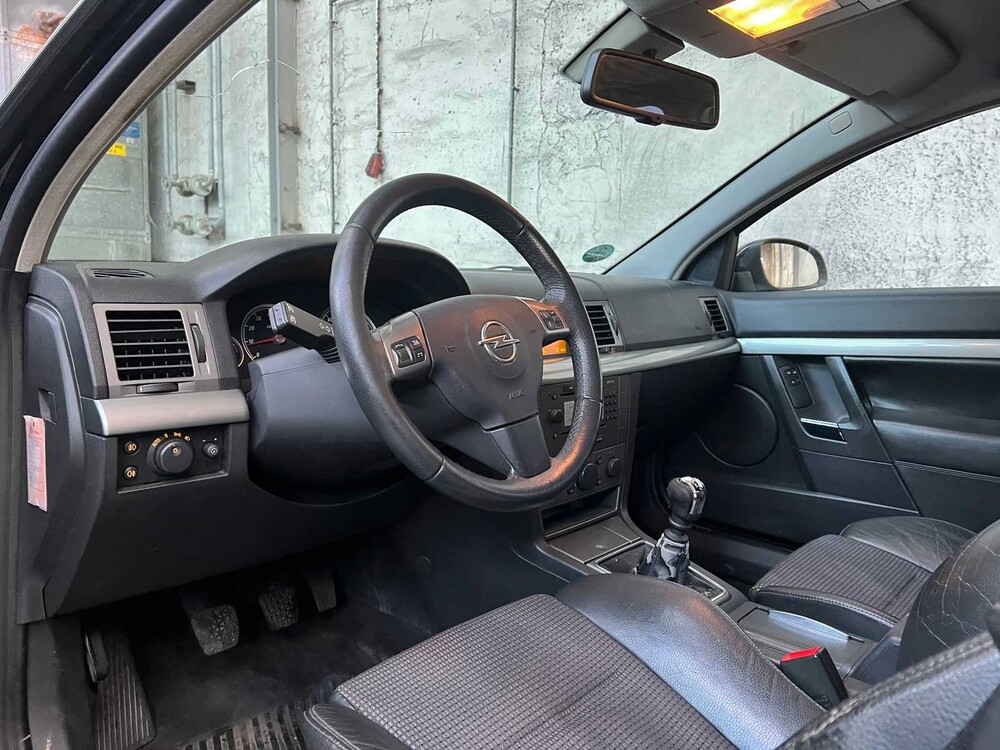 Opel Vectra GTS 2.2-16V Elegance 155PS 2005 -Orig. NL-, 64-PV-PP