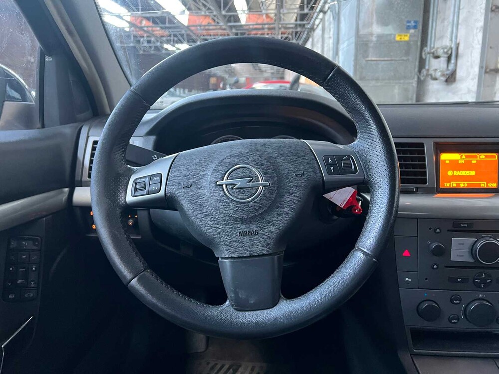 Opel Vectra GTS 2.2-16V Elegance 155PS 2005 -Orig. NL-, 64-PV-PP