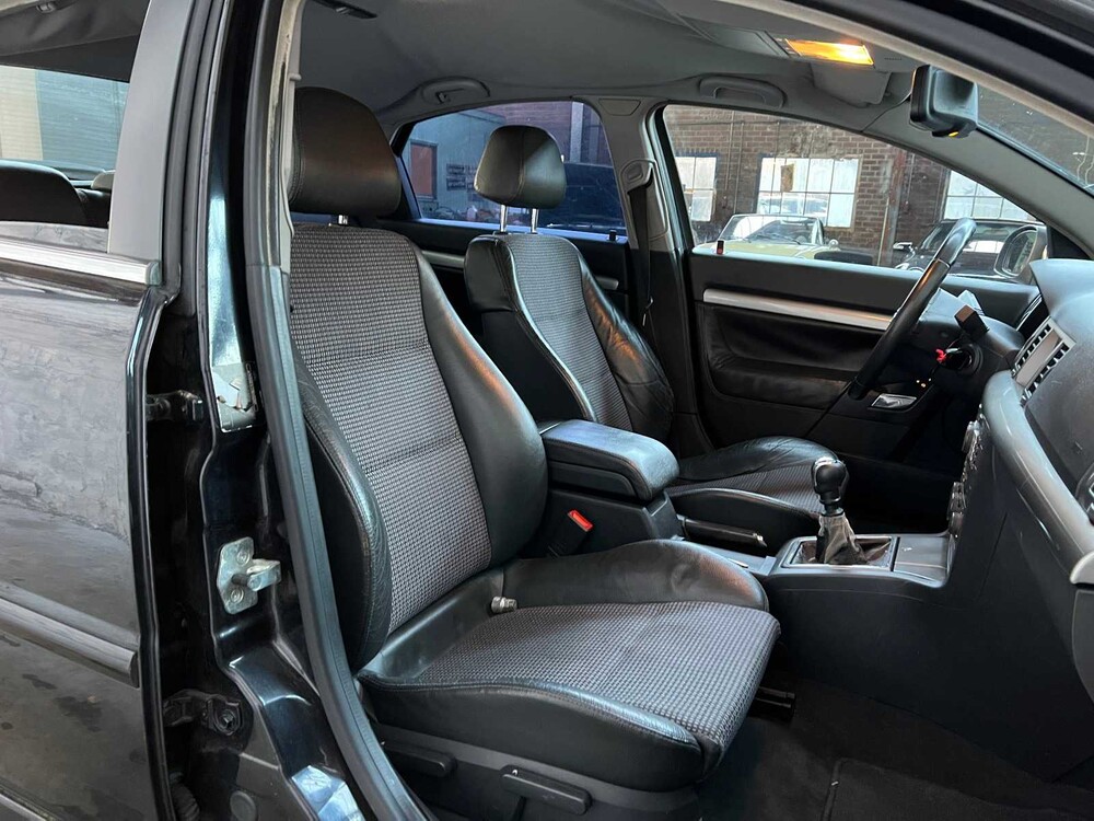 Opel Vectra GTS 2.2-16V Elegance 155PS 2005 -Orig. NL-, 64-PV-PP