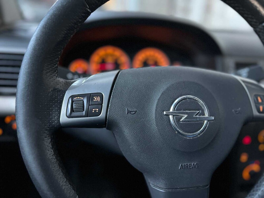 Opel Vectra GTS 2.2-16V Elegance 155PS 2005 -Orig. NL-, 64-PV-PP