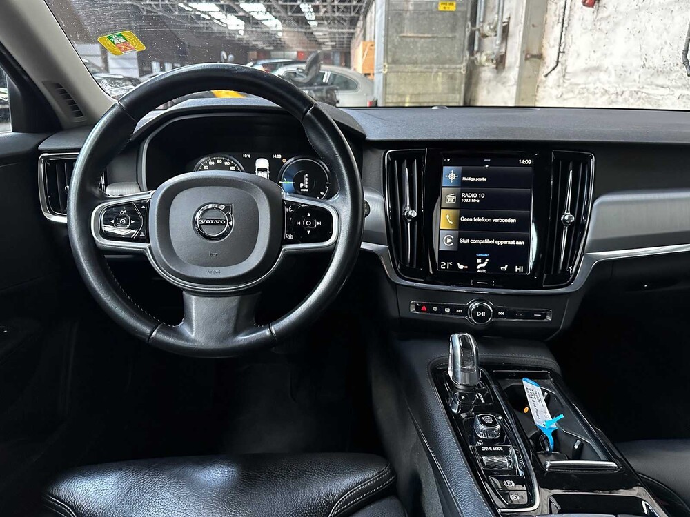 Volvo V90 T8 Twin Engine Hybrid 408hp 2017