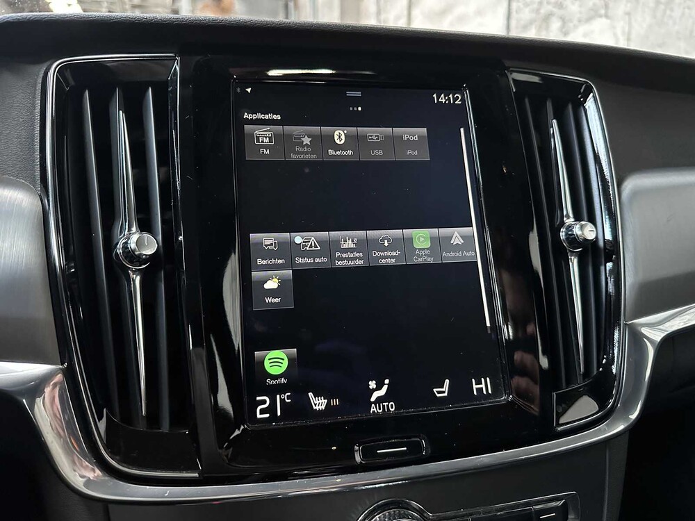 Volvo V90 T8 Twin Engine Hybrid 408hp 2017