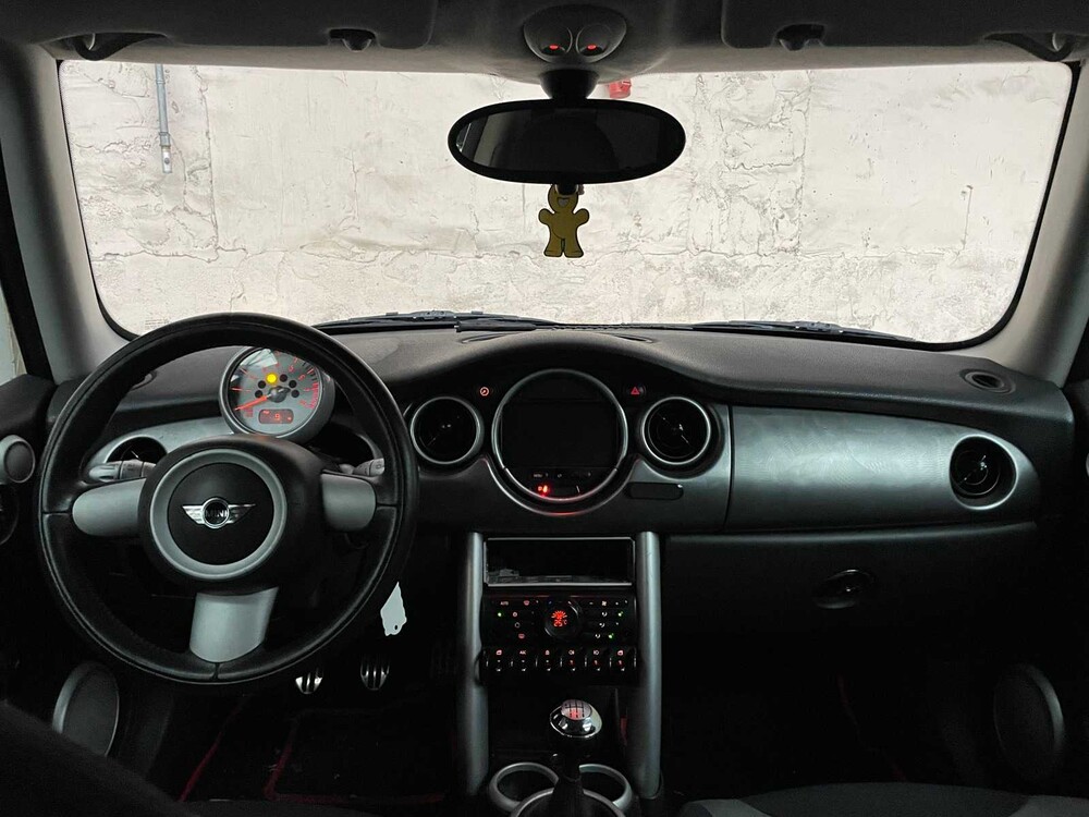 Mini Cooper S 1.6  170pk 2004, 77-KHT-5