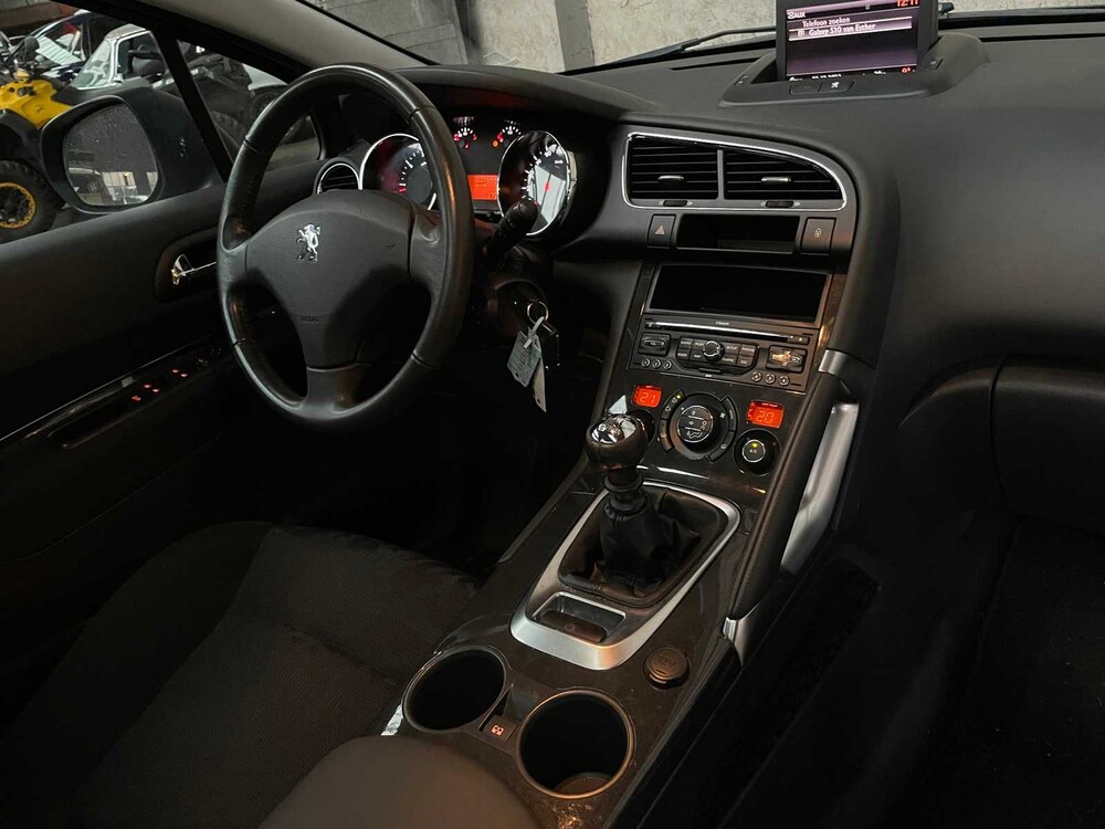 Peugeot 3008 1.6 THP ST 156HP 2011,- Orig. GB - 97-RNP-9