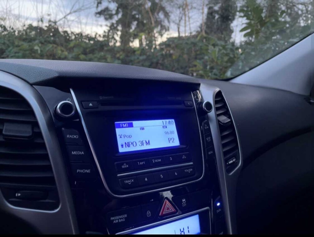 Hyundai i30 CW 1.4i i-Motion 99HP 2012, 5-XBN-02