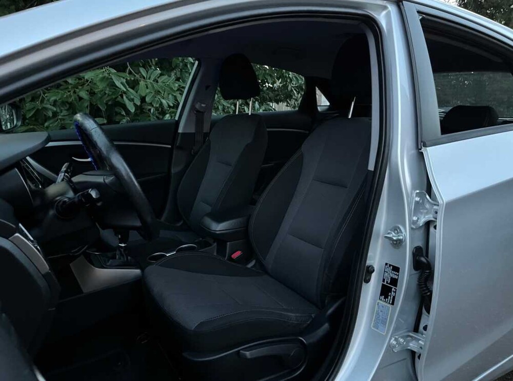 Hyundai i30 CW 1.4i i-Motion 99HP 2012, 5-XBN-02