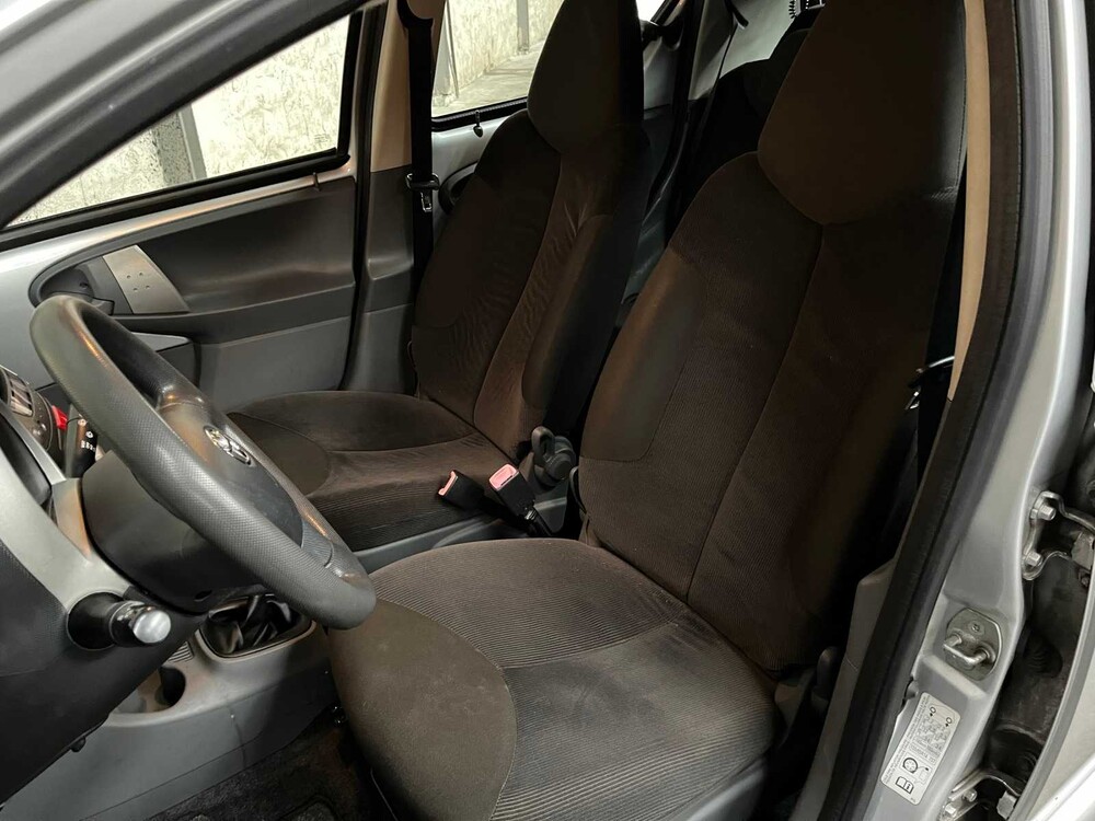 Toyota Aygo 1.0-12V 68hp 2006, 4-TZZ-95