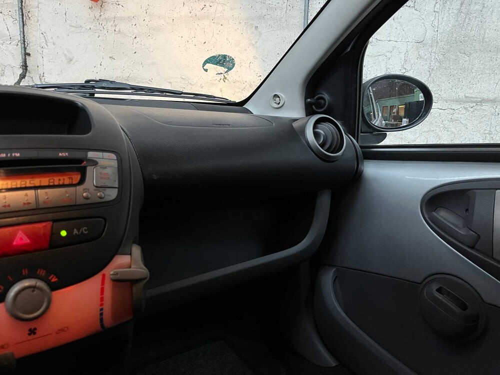 Toyota Aygo 1.0-12V 68hp 2006, 4-TZZ-95