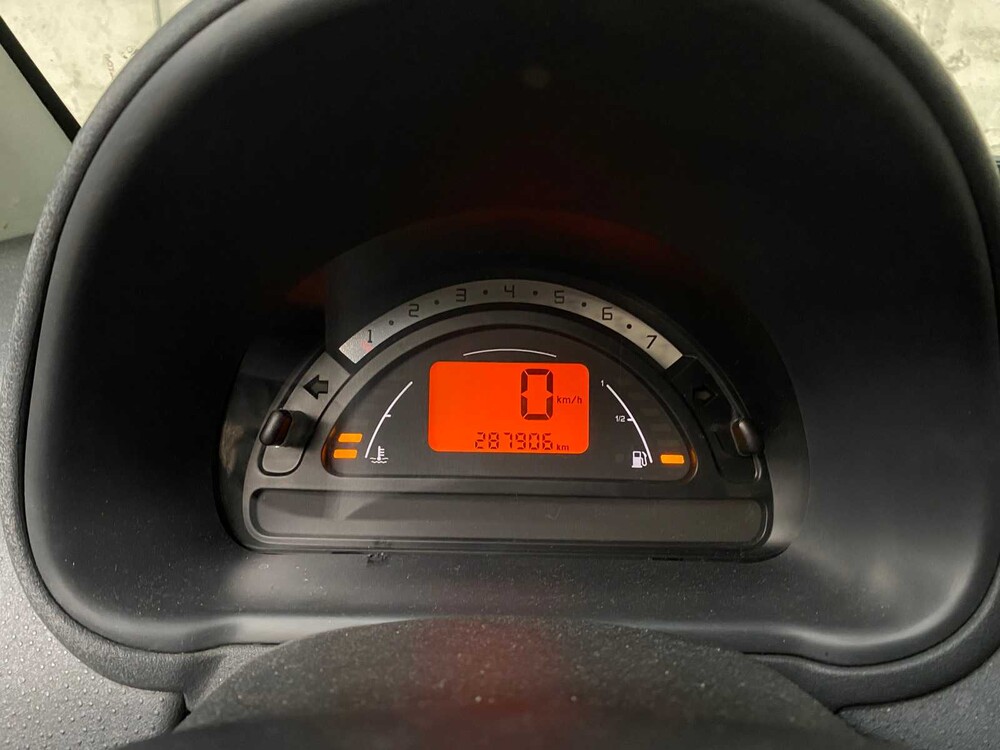 Citroen C2 1.4i Ligne Ambiance 73hp 2004 -Orig. NL-, 54-PB-FH