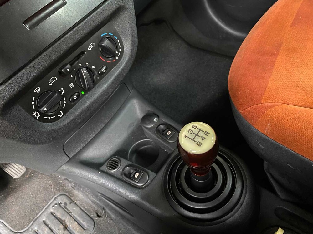 Citroen C2 1.4i Ligne Ambiance 73hp 2004 -Orig. NL-, 54-PB-FH