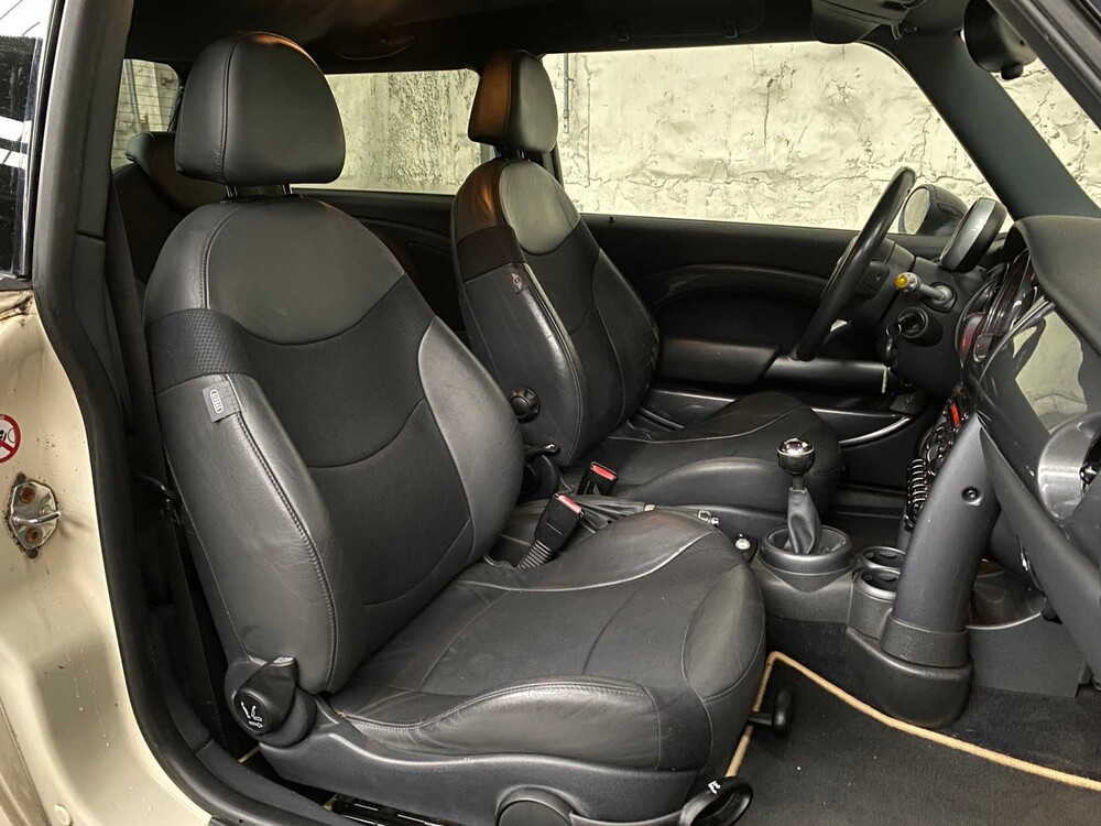 Mini Cooper 1.6 Pepper 116PS 2005, 81-HGD-3