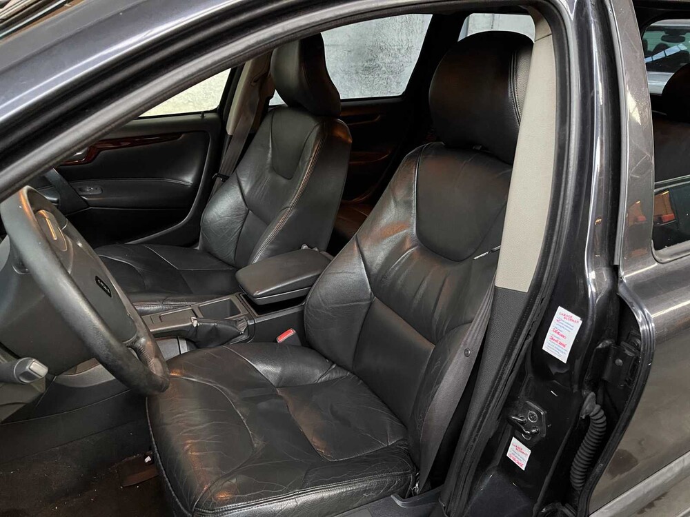 Volvo V70 2.4 140hp 2000, 42-HRT-6