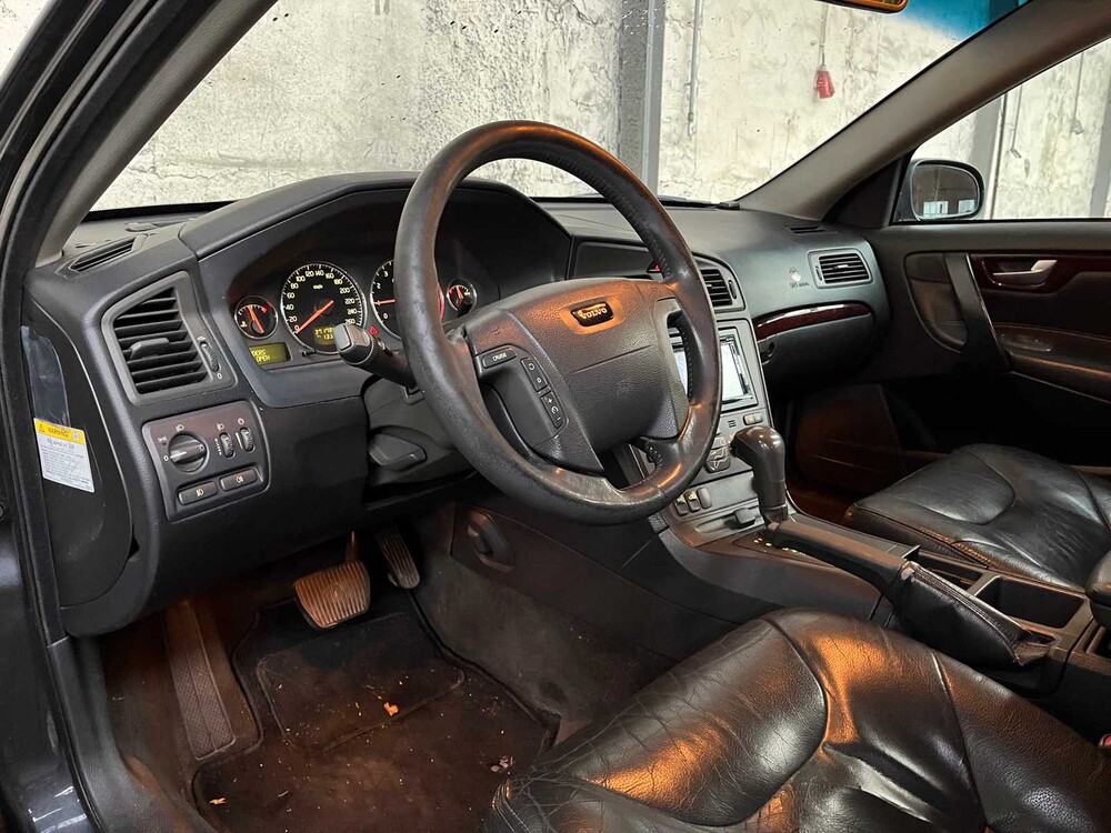 Volvo V70 2.4 140hp 2000, 42-HRT-6