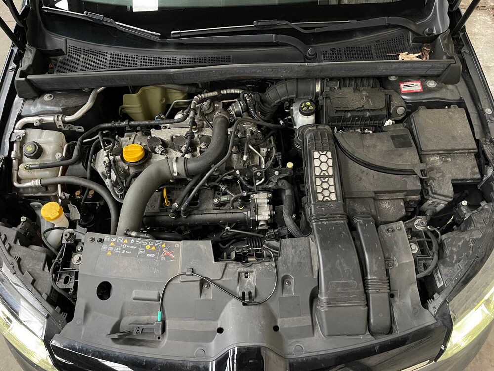 Renault Mégane Estate 1.2 TCe Limited 132hp 2018 -Orig. NL-, SF-883-B