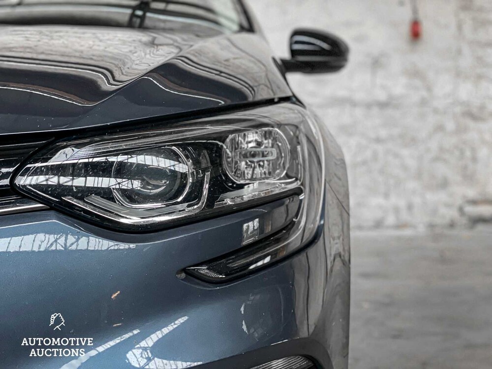 Renault Mégane Estate 1.2 TCe Limited 132hp 2018 -Orig. NL-, SF-883-B