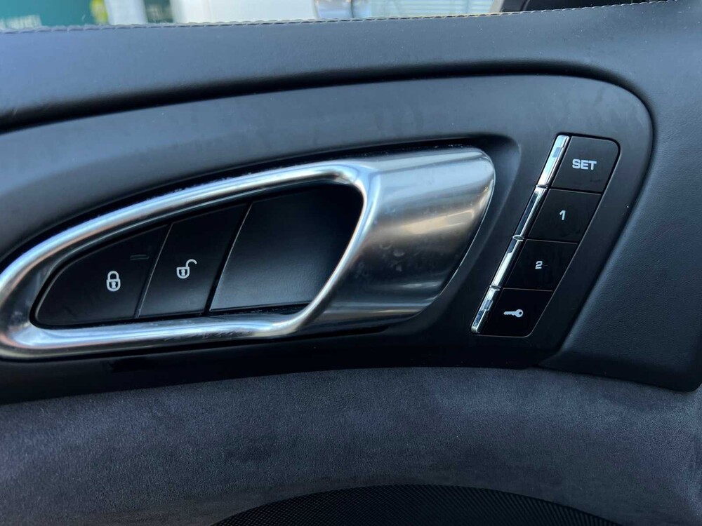 Porsche Cayenne GTS 3.6 V6 Sport-Chrono 441pk 2015 ORIG-NL, GG-843-X