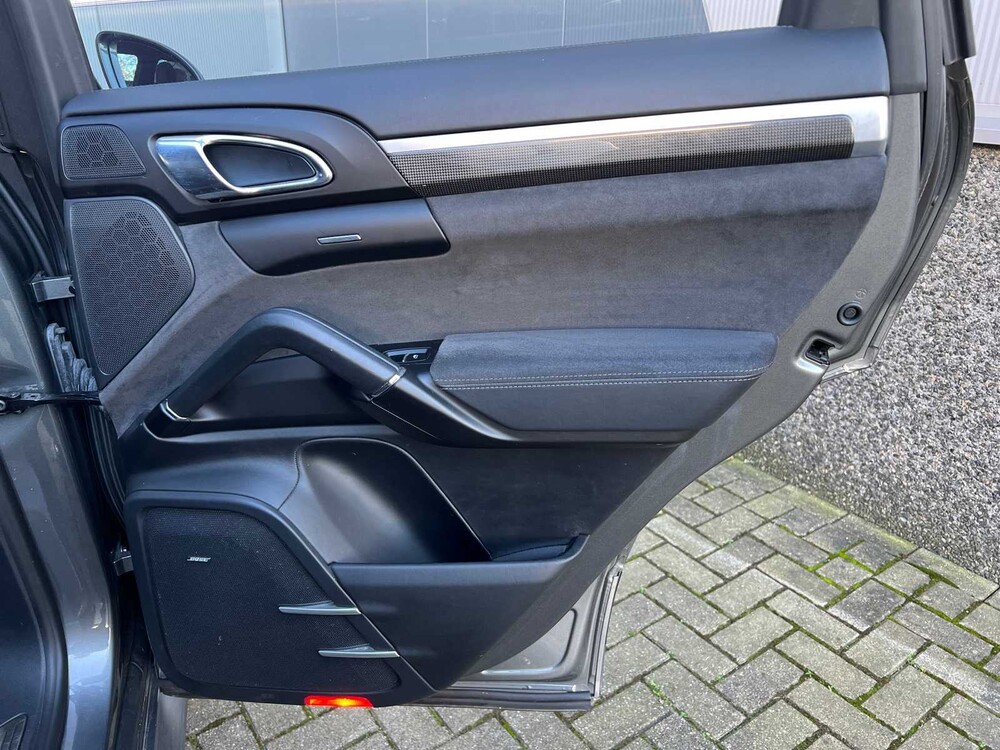 Porsche Cayenne GTS 3.6 V6 Sport-Chrono 441pk 2015 ORIG-NL, GG-843-X