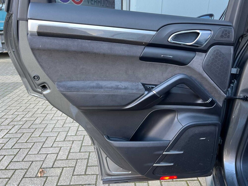 Porsche Cayenne GTS 3.6 V6 Sport-Chrono 441pk 2015 ORIG-NL, GG-843-X