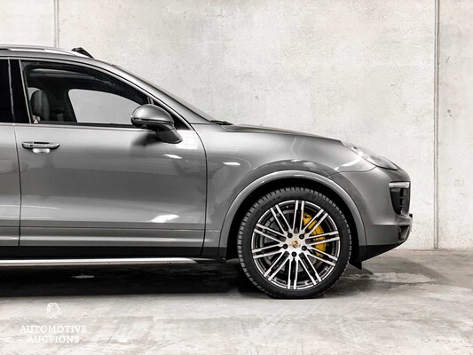 Porsche Cayenne S 4.2 D Sport-Chrono 385hp 2016, RS-055-H