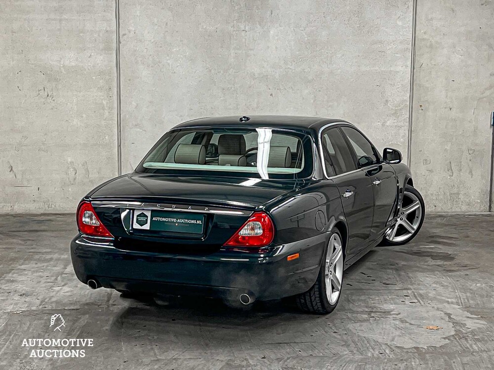 Jaguar XJ8 L 4.2 V8 298hp XJ Executive 2009, T-410-RX
