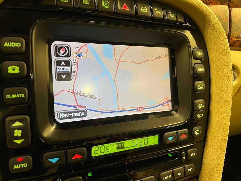 Jaguar XJ8 L 4.2 V8 298hp XJ Executive 2009, T-410-RX