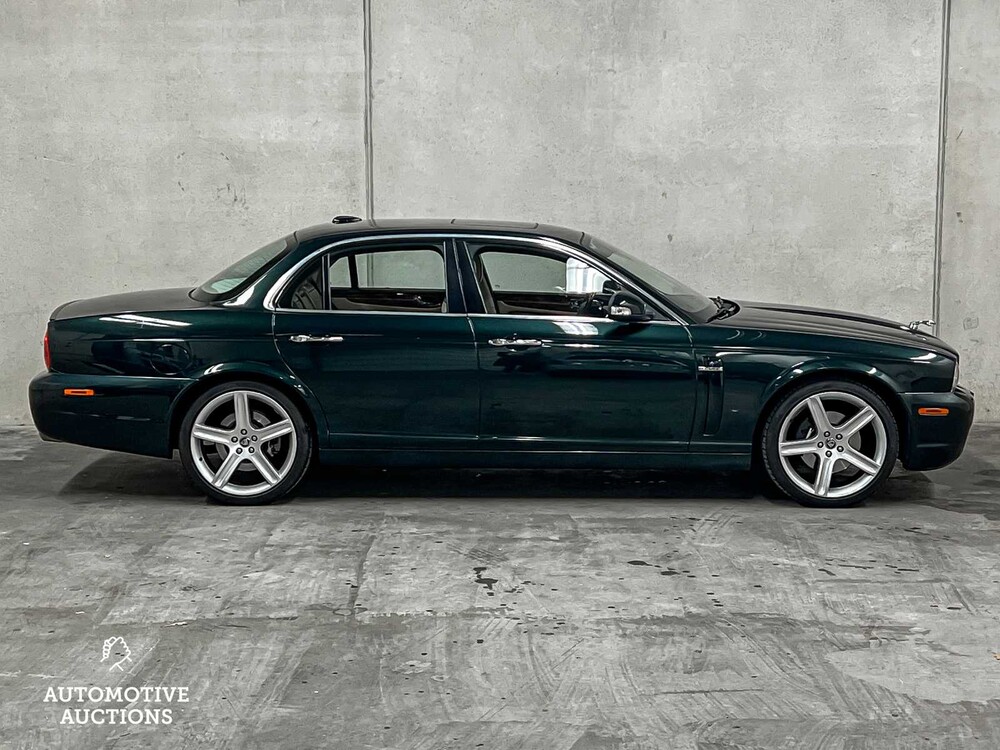 Jaguar XJ8 L 4.2 V8 298hp XJ Executive 2009, T-410-RX