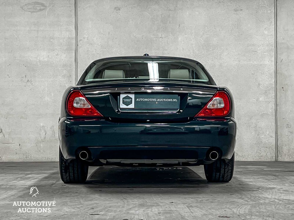 Jaguar XJ8 L 4.2 V8 298hp XJ Executive 2009, T-410-RX