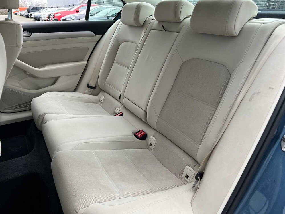 Volkswagen Passat 1.4 TSI 7-DSG Comfortline Business 95hp 2018 ORIG-NL, SL-559-R