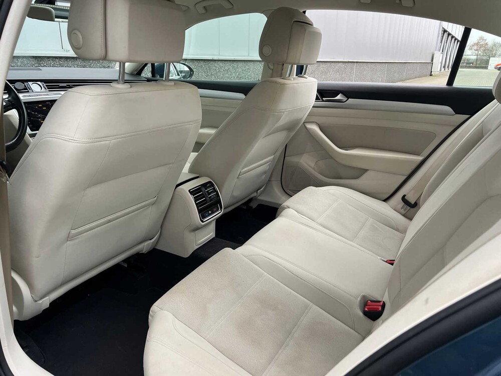 Volkswagen Passat 1.4 TSI 7-DSG Comfortline Business 95hp 2018 ORIG-NL, SL-559-R