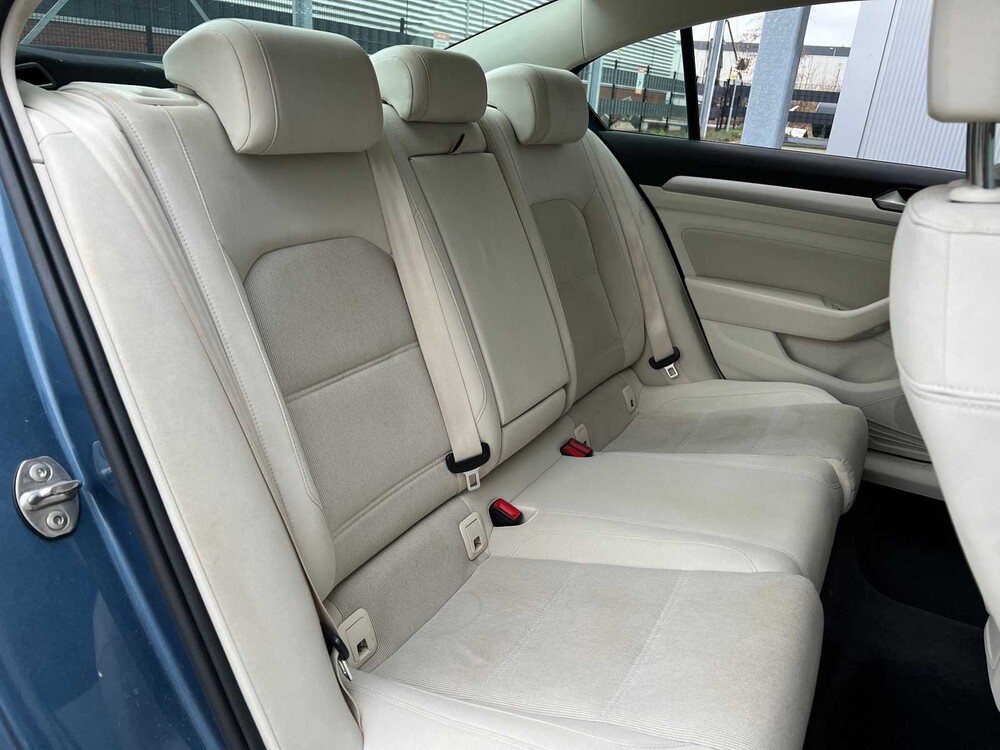 Volkswagen Passat 1.4 TSI 7-DSG Comfortline Business 95hp 2018 ORIG-NL, SL-559-R