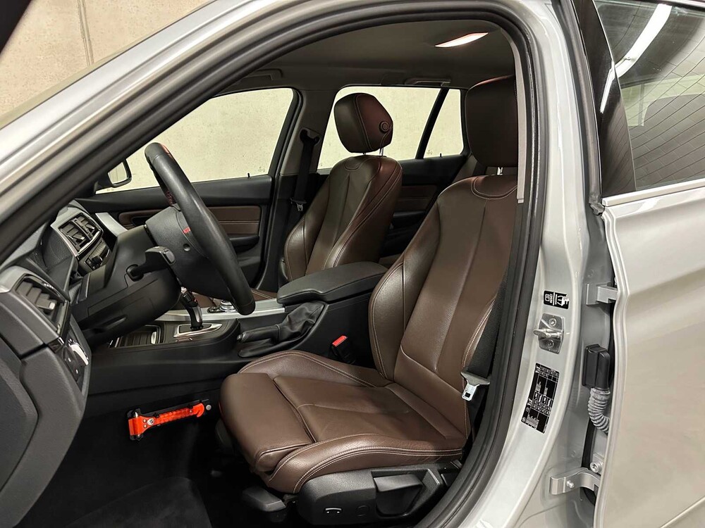 BMW 318d Touring Executive Sport 143pk 2015 3-serie, 7-ZJX-63