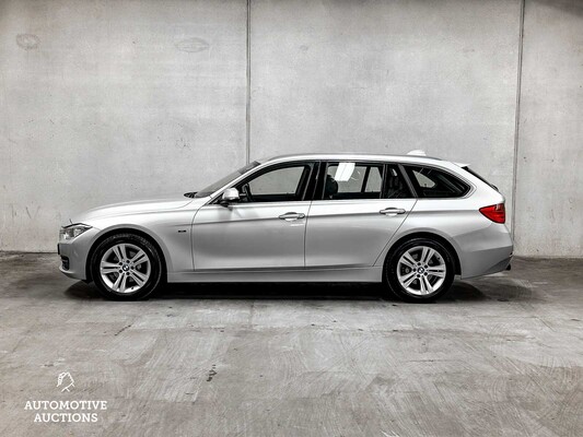 BMW 318d Touring Executive Sport 143pk 2015 3-serie, 7-ZJX-63