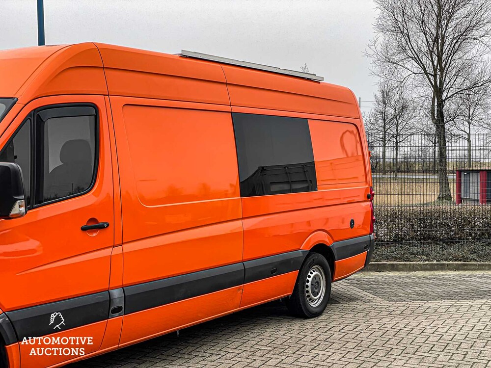 Volkswagen Crafter 35 L3H2 80 KW Automaat Camper 109pk 2010, K-168-NT