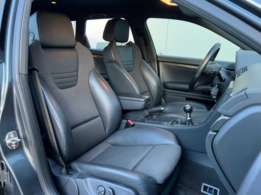 Audi S4 Avant 4.2 V8 Quattro 344PS 2003, TZ-633-G -Youngtimer-