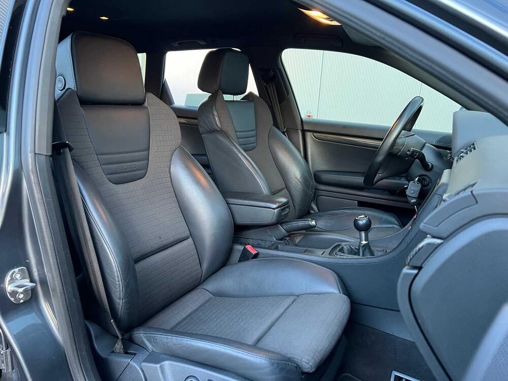 Audi S4 Avant 4.2 V8 Quattro 344PS 2003, TZ-633-G -Youngtimer-