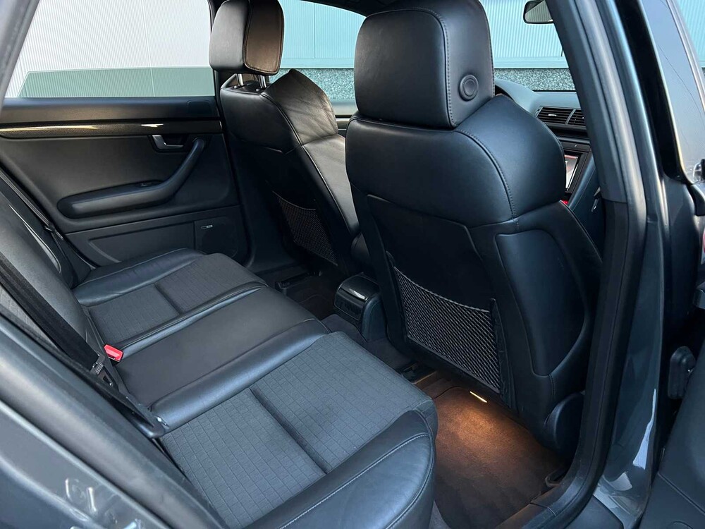 Audi S4 Avant 4.2 V8 Quattro 344PS 2003, TZ-633-G -Youngtimer-