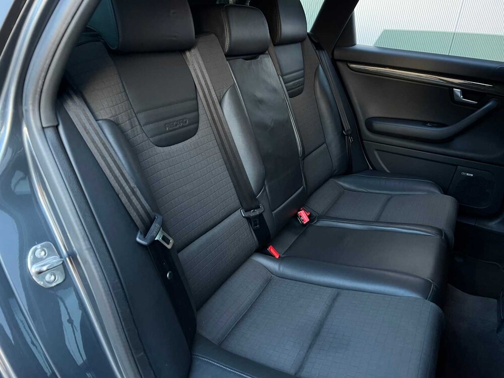 Audi S4 Avant 4.2 V8 Quattro 344PS 2003, TZ-633-G -Youngtimer-