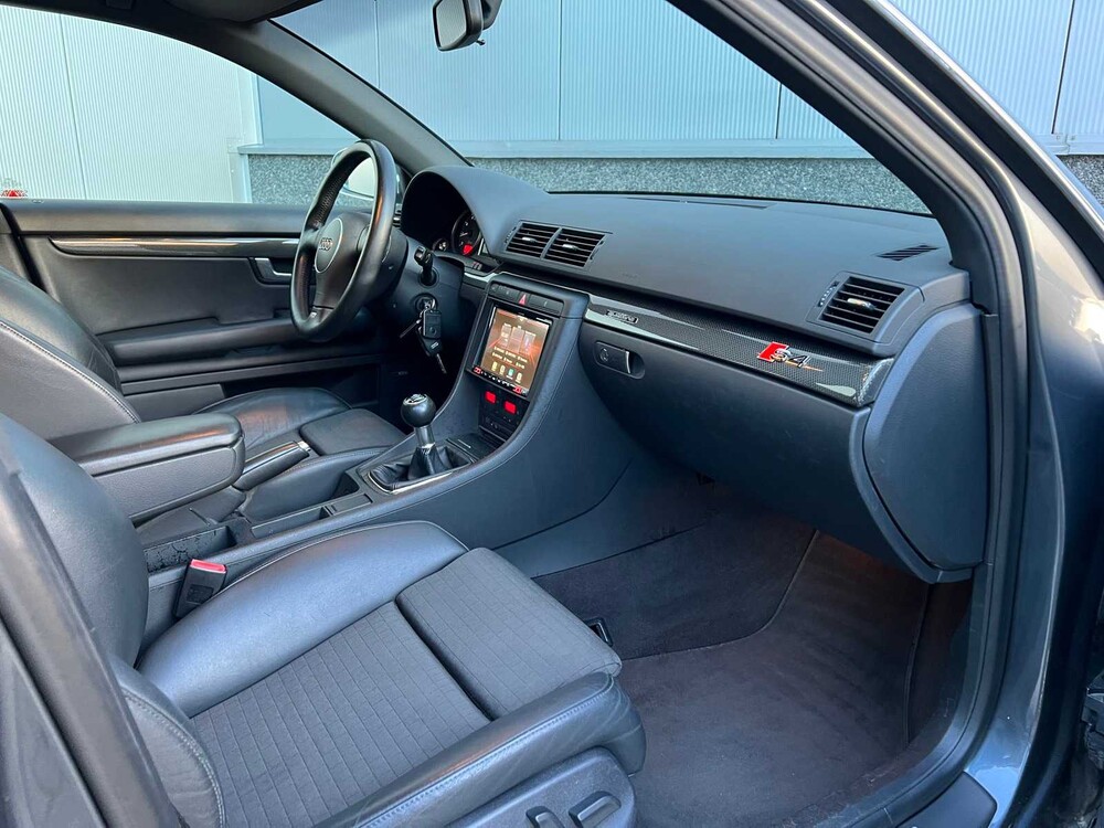 Audi S4 Avant 4.2 V8 Quattro 344PS 2003, TZ-633-G -Youngtimer-