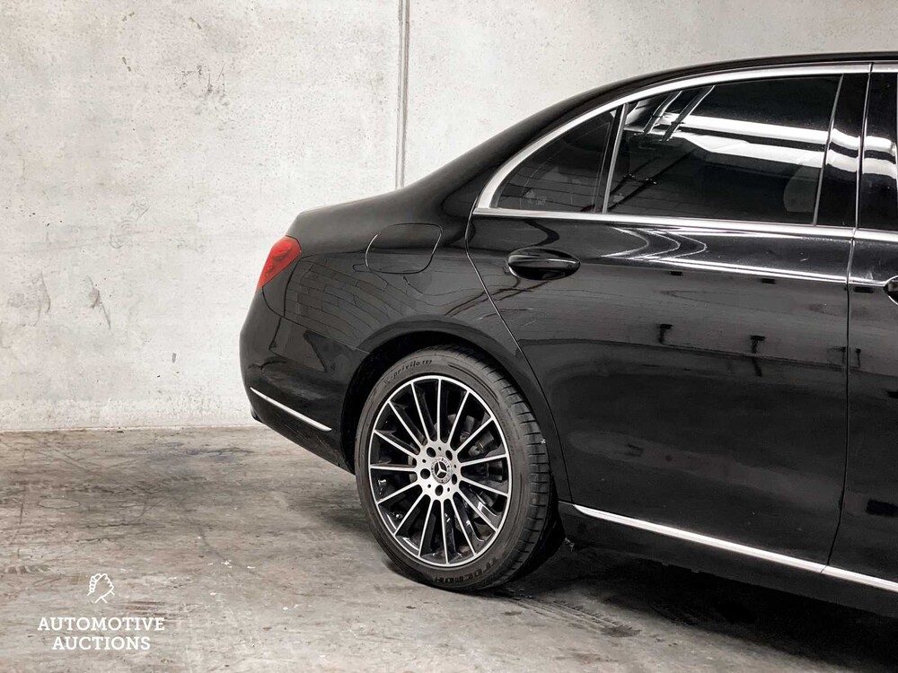 Mercedes-Benz E200 Premium Plus 184hp 2017 E-class, R-862-JR