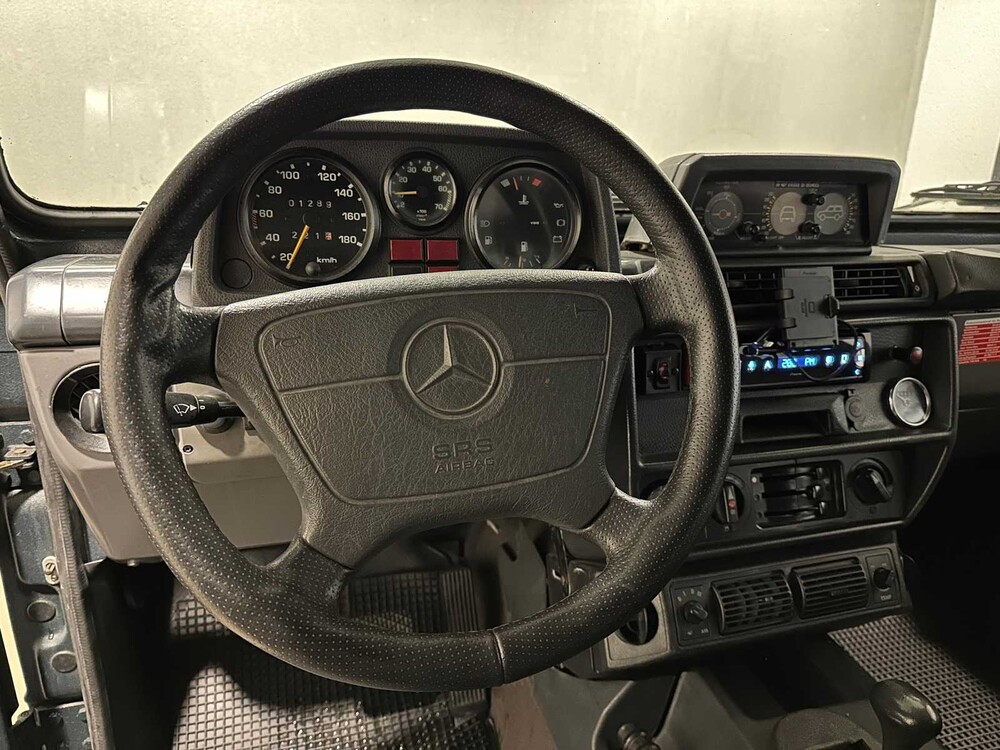Mercedes-Benz 230GE BARN DOORS SHORT G-Class 125hp 1990, K-744-VJ